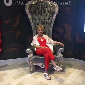 Meet your Posher, Isabella